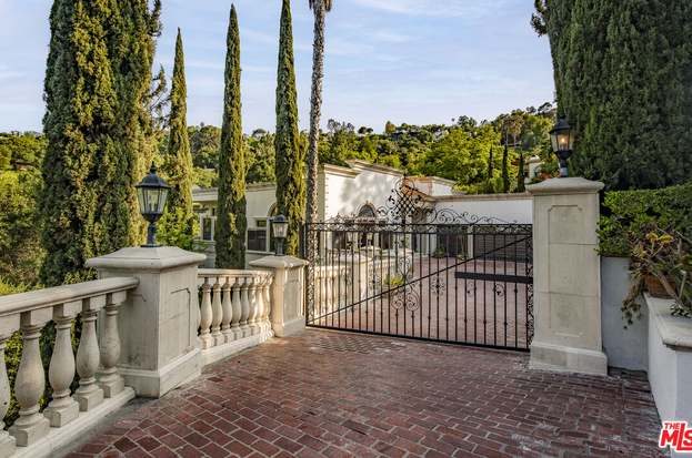 2515 N Apollo Dr — image 3