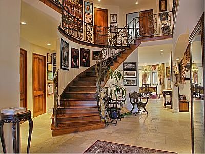 10488 Dunleer Dr — image 2
