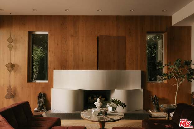 115 S Almont Dr, Los Angeles